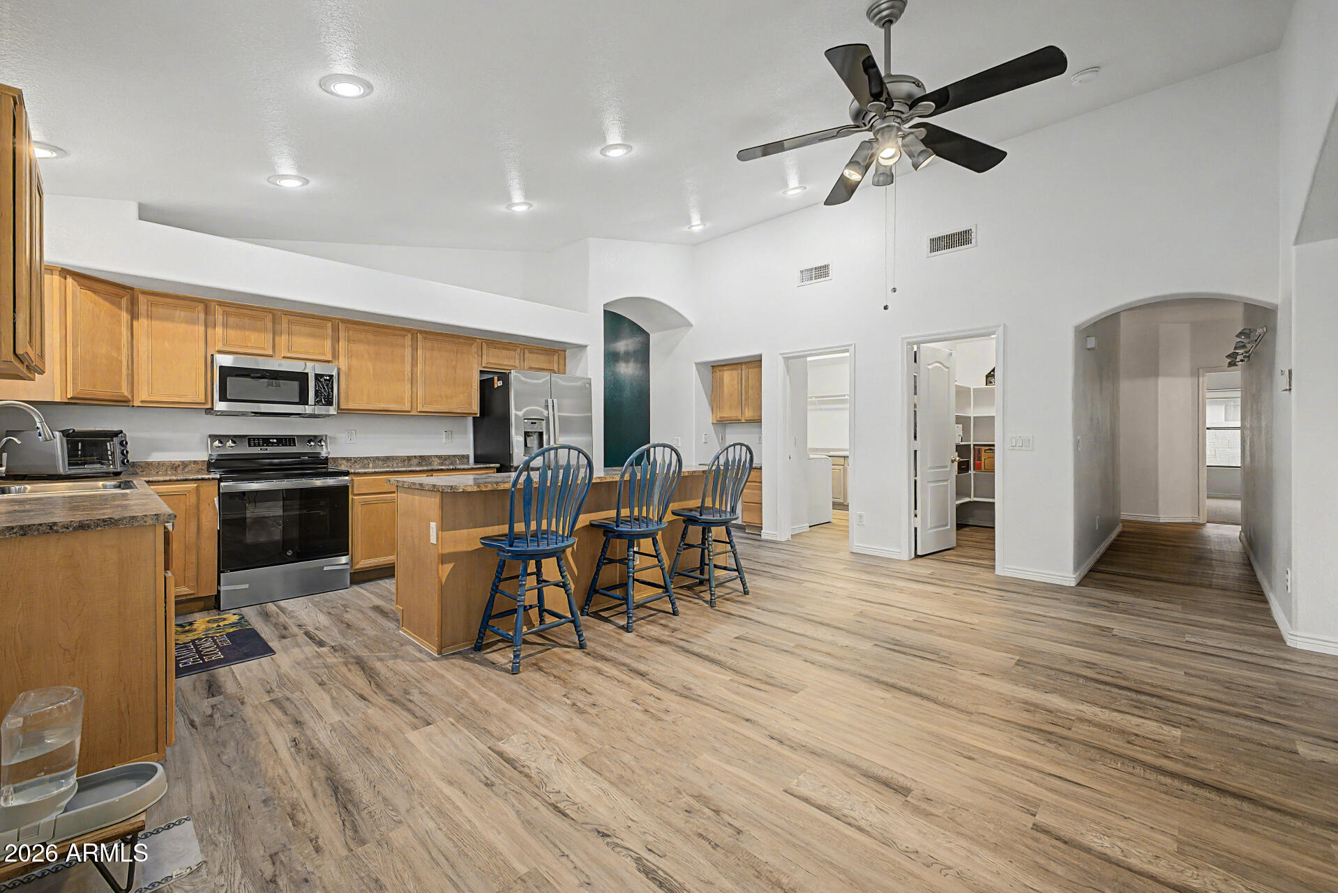 9581 West Ruth Avenue Peoria, AZ 85345 - Photo 10 of 41 Kitchen