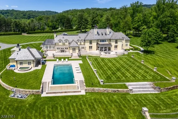 $9,250,000 | Undisclosed Address, Gladstone, NJ 07931