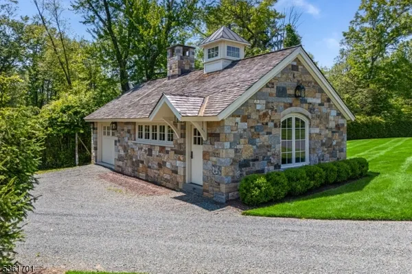 $9,250,000 | Undisclosed Address, Gladstone, NJ 07931