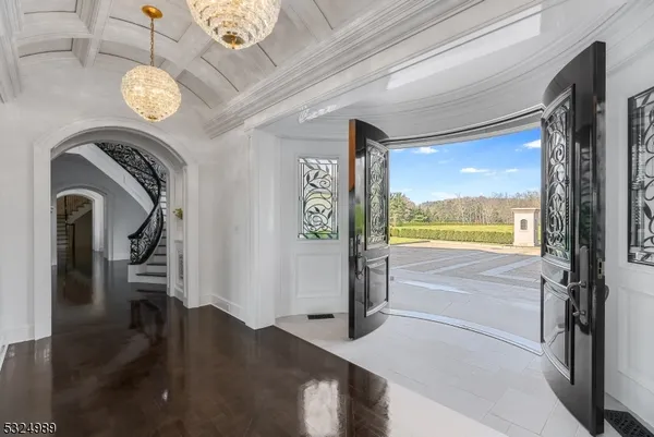 $9,250,000 | Undisclosed Address, Gladstone, NJ 07931
