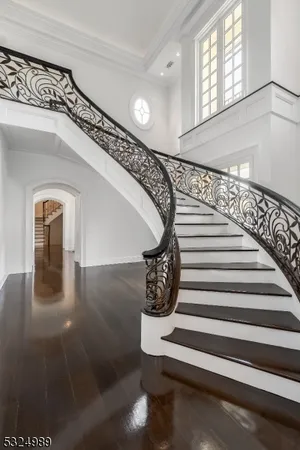 $9,250,000 | Undisclosed Address, Gladstone, NJ 07931
