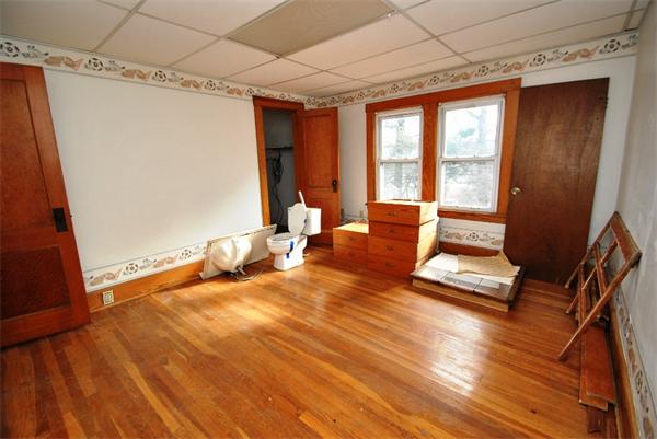 802 Alden Street Springfield, MA 01109 - Photo 5 of 13 Gallery Image 5