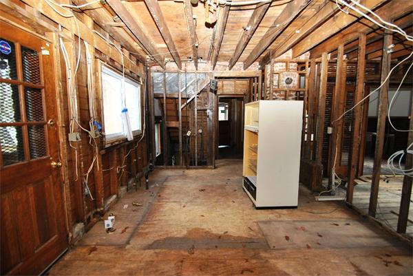 802 Alden Street Springfield, MA 01109 - Photo 10 of 13 Gallery Image 10