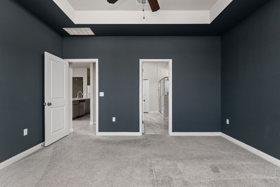 8408 Orizzonte Street Austin, TX 78744 - Photo 15 of 31 a view of a livingroom with a bathroom
