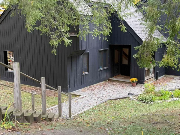 $455,000 | 4604 Battleground Road, Unit 33, Fayston, VT 05673