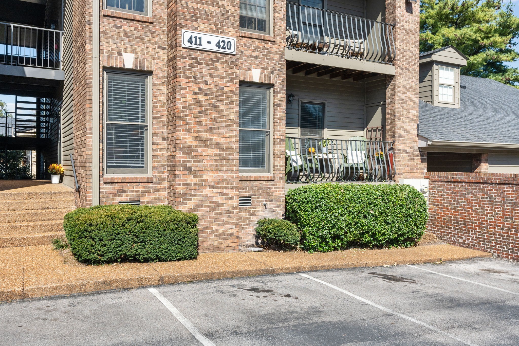 414 Sloan Road Nashville, TN 37209 - Photo 2 of 14