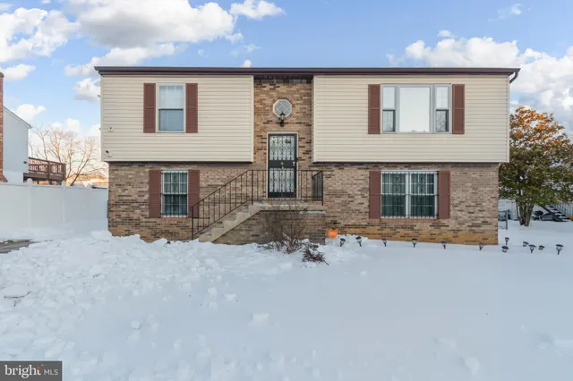 $399,000 | 2908 Plaza Drive, District Heights, MD 20747