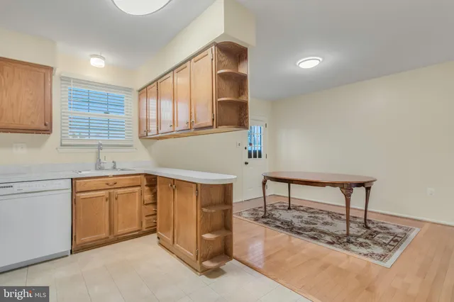 $399,000 | 2908 Plaza Drive, District Heights, MD 20747