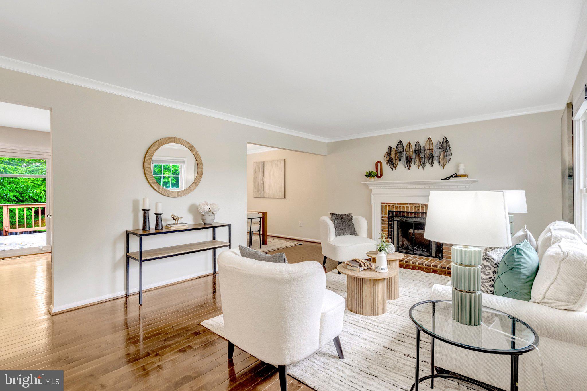 8304 Lindside Way Springfield, VA 22153 - Photo 4 of 58