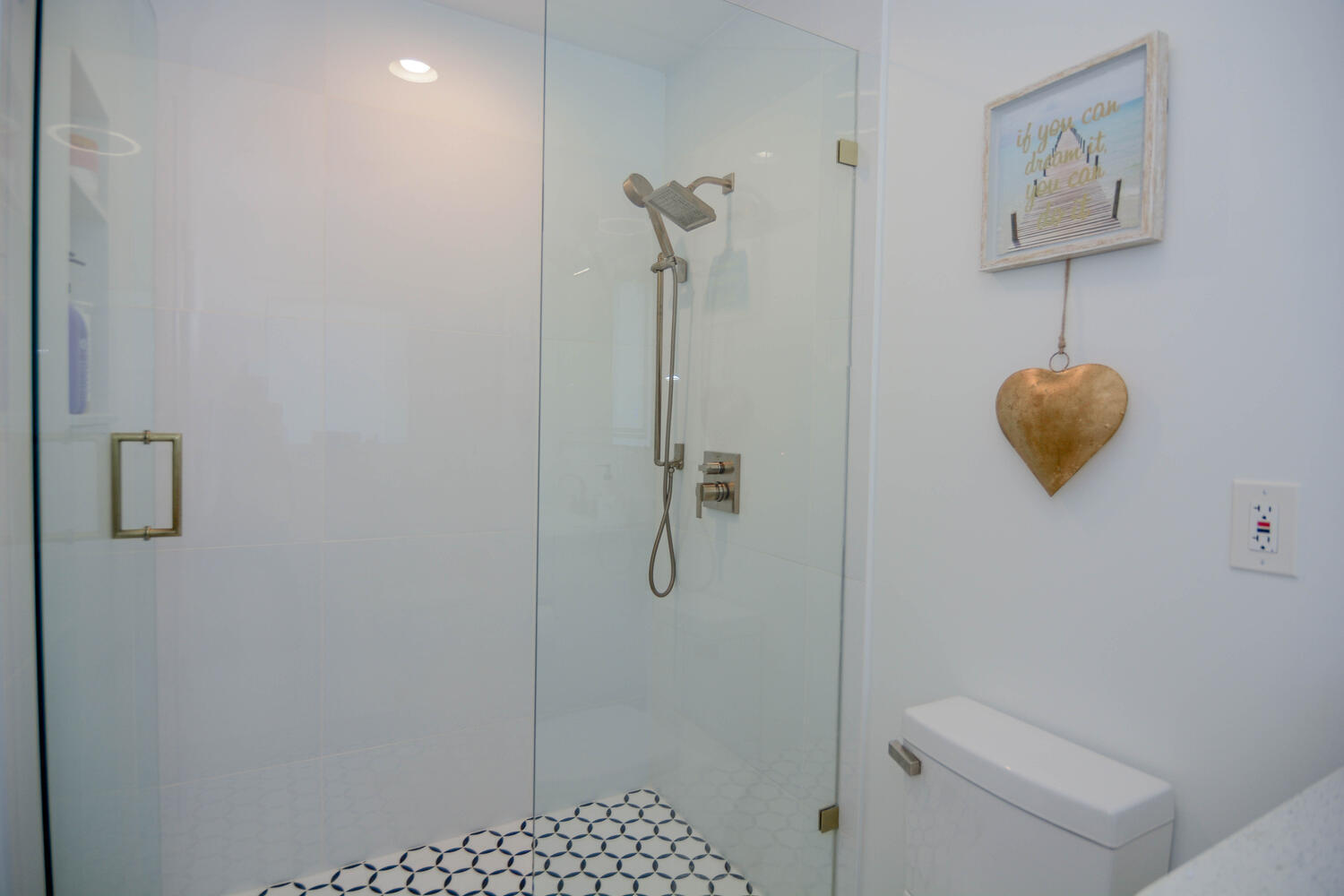 3396 Pebble Place Jupiter, FL 33469 - Photo 21 of 24 2nd Ensuite Bath