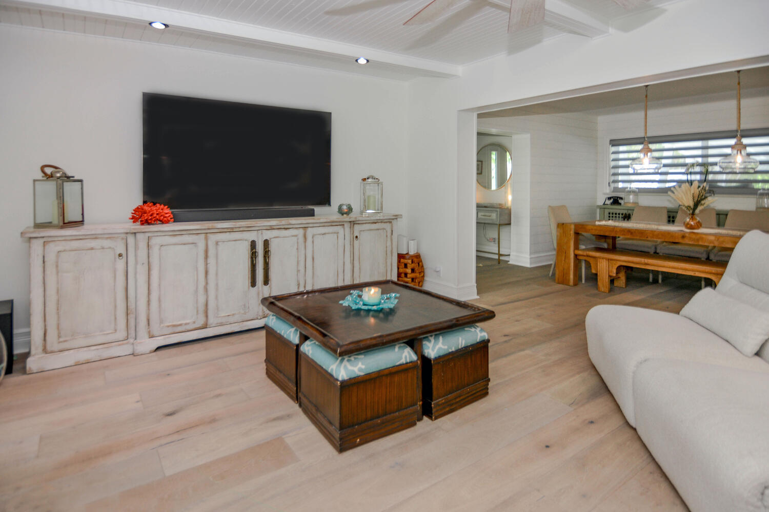 3396 Pebble Place Jupiter, FL 33469 - Photo 9 of 24 Main Living Space