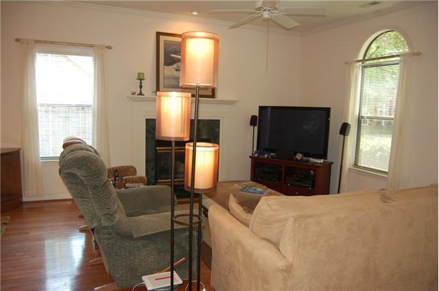 2015 Roderick Circle Franklin, TN 37064 - Photo 3 of 20 Gallery Image 3