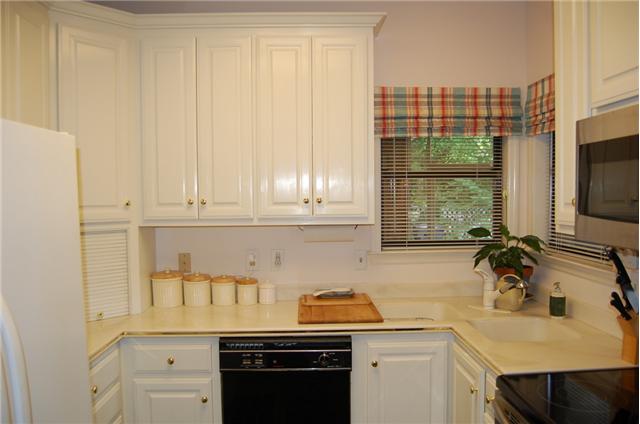 2015 Roderick Circle Franklin, TN 37064 - Photo 8 of 20 Gallery Image 8