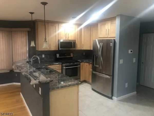 $2,975 | 1001 Worthington Court, Denville, NJ 07834