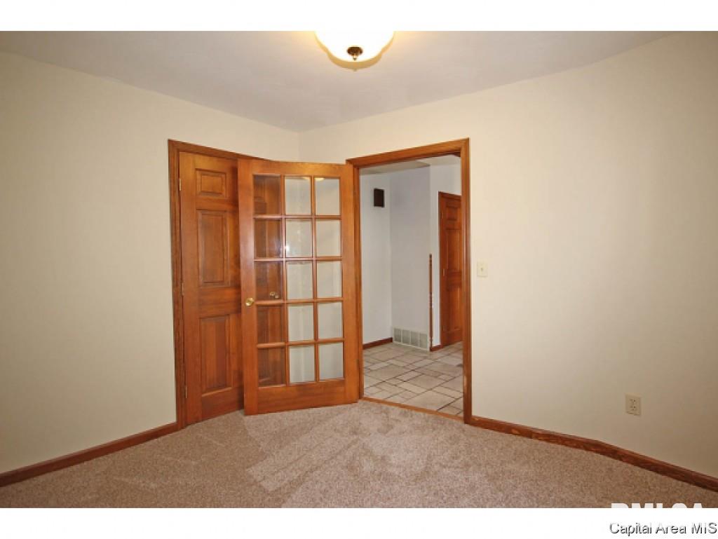 605 Tecumseh Trail Springfield, IL 62711 - Photo 6 of 30