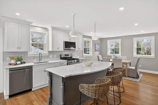 $695,000 | 174 Barlows Landing Road, Pocasset, MA 02559