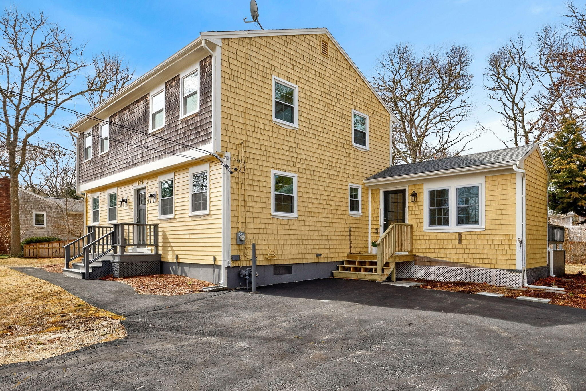 174 Barlows Landing Road Pocasset, MA 02559 - Photo 4 of 53 36-36-PF0A2398