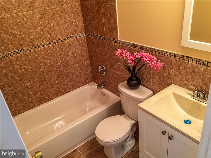5924 Nassau Road Philadelphia, PA 19151 - Photo 15 of 25 Gallery Image 15