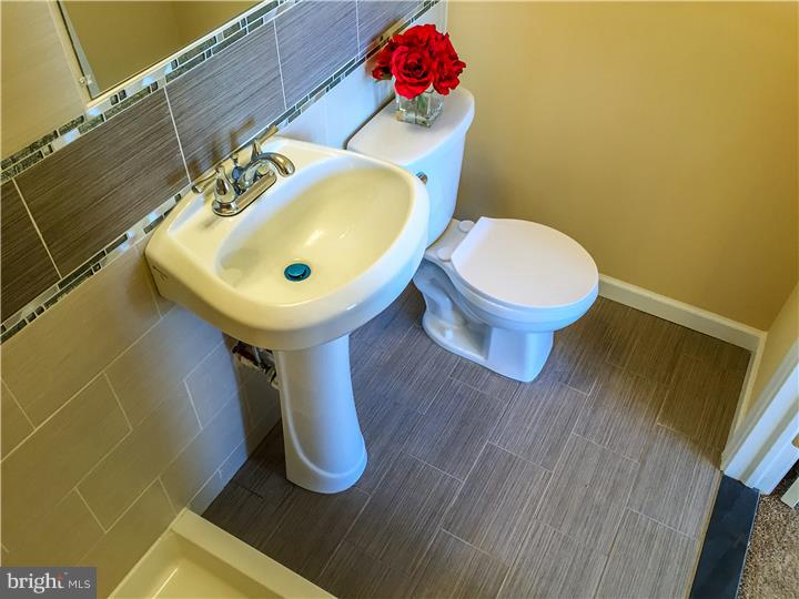 5924 Nassau Road Philadelphia, PA 19151 - Photo 19 of 25 Gallery Image 19