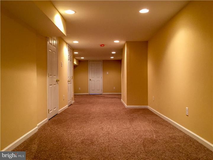 5924 Nassau Road Philadelphia, PA 19151 - Photo 21 of 25 Gallery Image 21