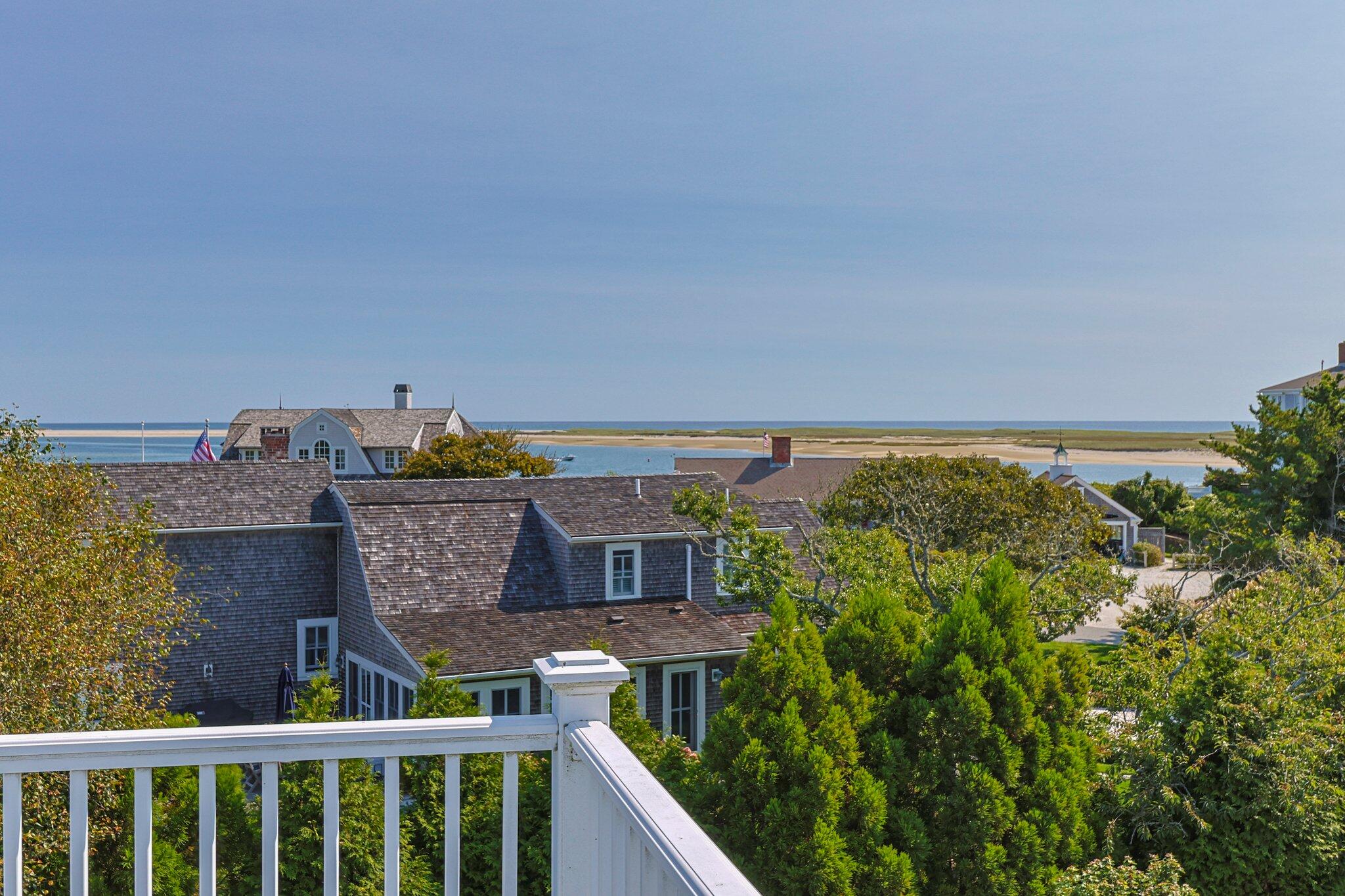 47 Quasson Road Chatham, MA 02633 - Photo 32 of 47 a terrace with a city view