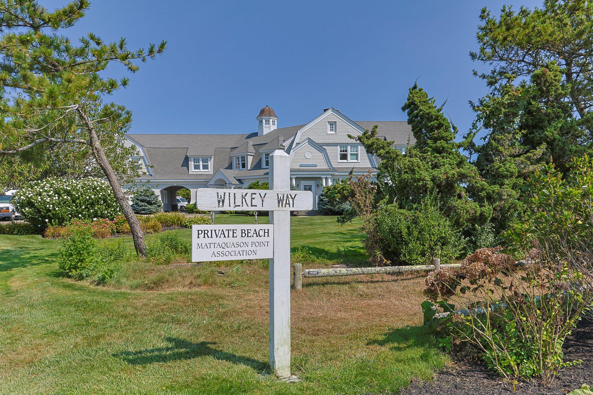 47 Quasson Road Chatham, MA 02633 - Photo 36 of 47 a view of a sign in front of a building