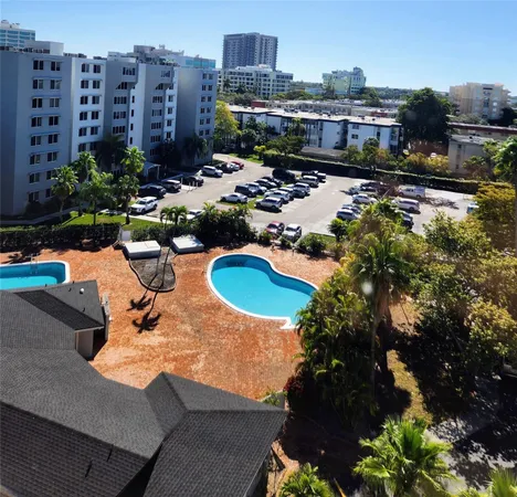 $2,400 | 9001 Southwest 77th Avenue, Unit C803, Miami, FL 33156