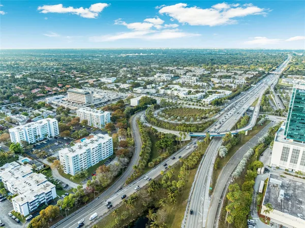 $2,400 | 9001 Southwest 77th Avenue, Unit C803, Miami, FL 33156