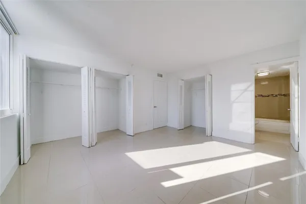 $2,400 | 9001 Southwest 77th Avenue, Unit C803, Miami, FL 33156