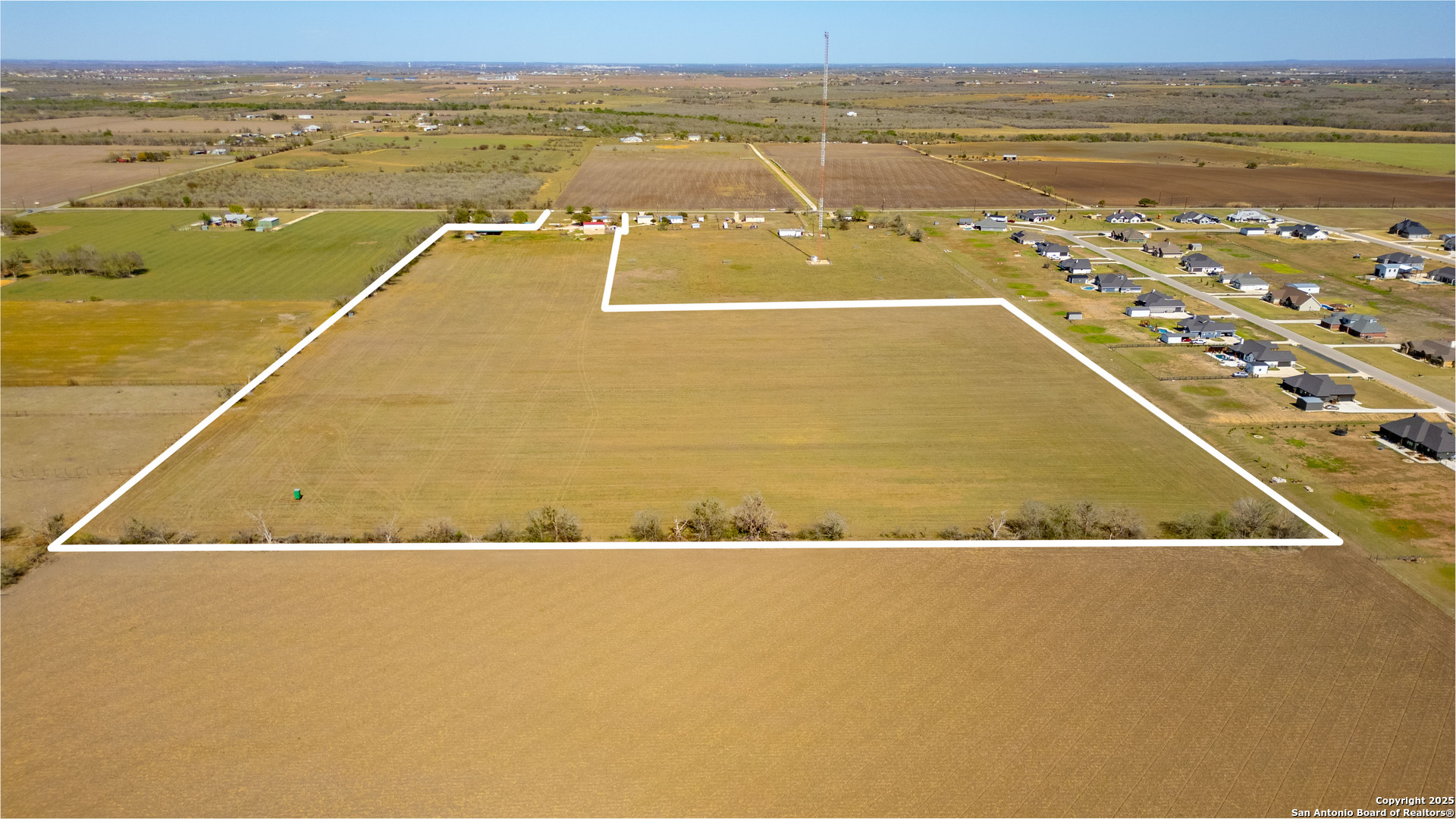 Tbd South Santa Clara Road Marion, TX 78124 - Photo 2 of 8 a view of an ocean and beach