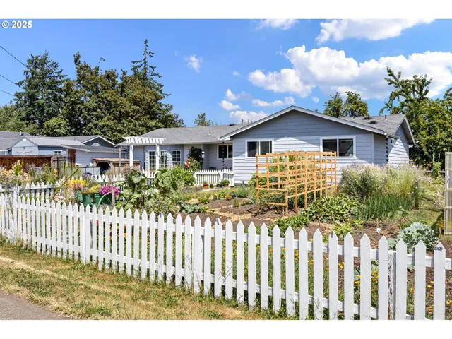 $379,991 | 4635 Daisy Street, Springfield, OR 97478