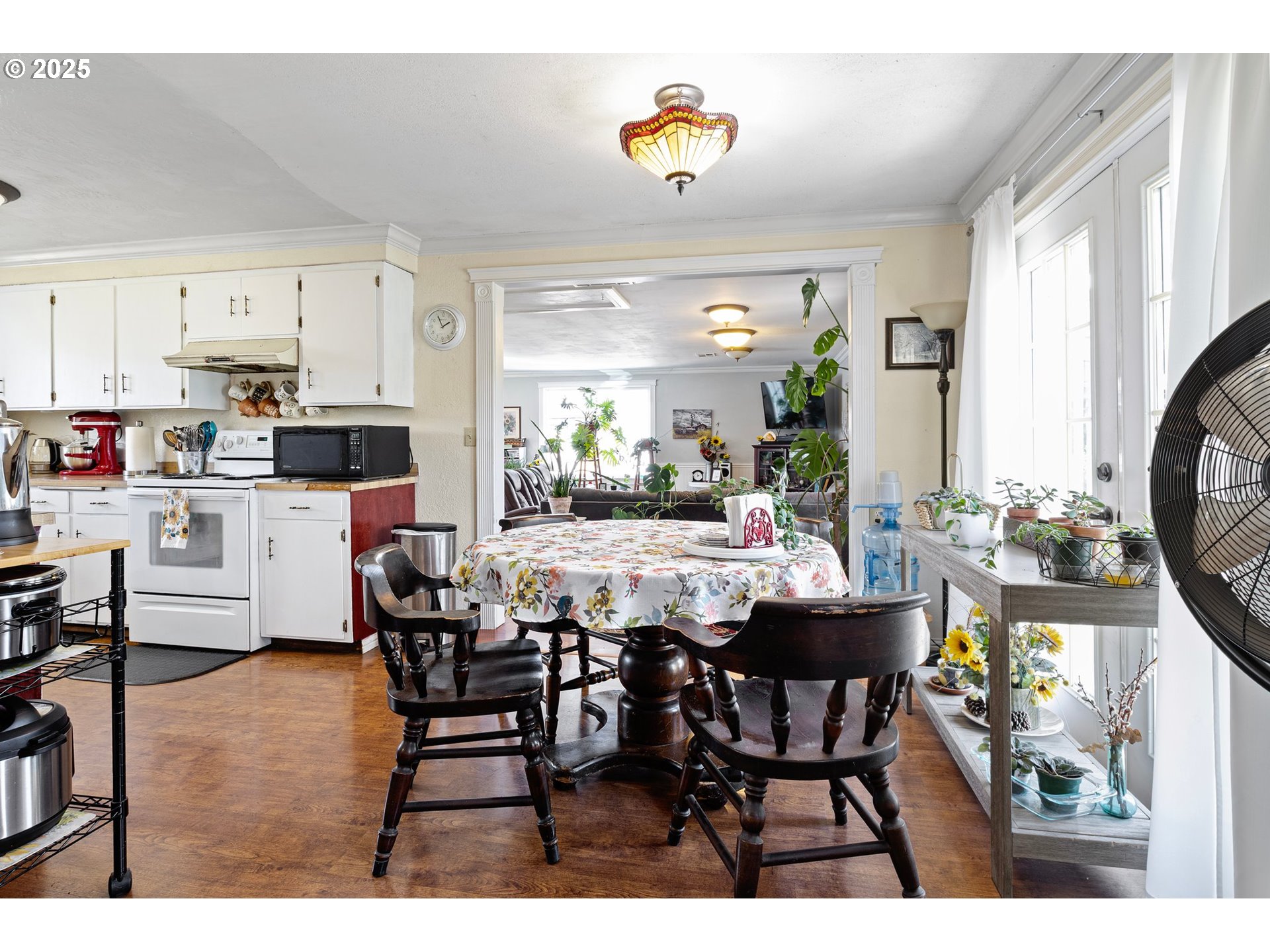 4635 Daisy Street Springfield, OR 97478 - Photo 14 of 44 Dining Room