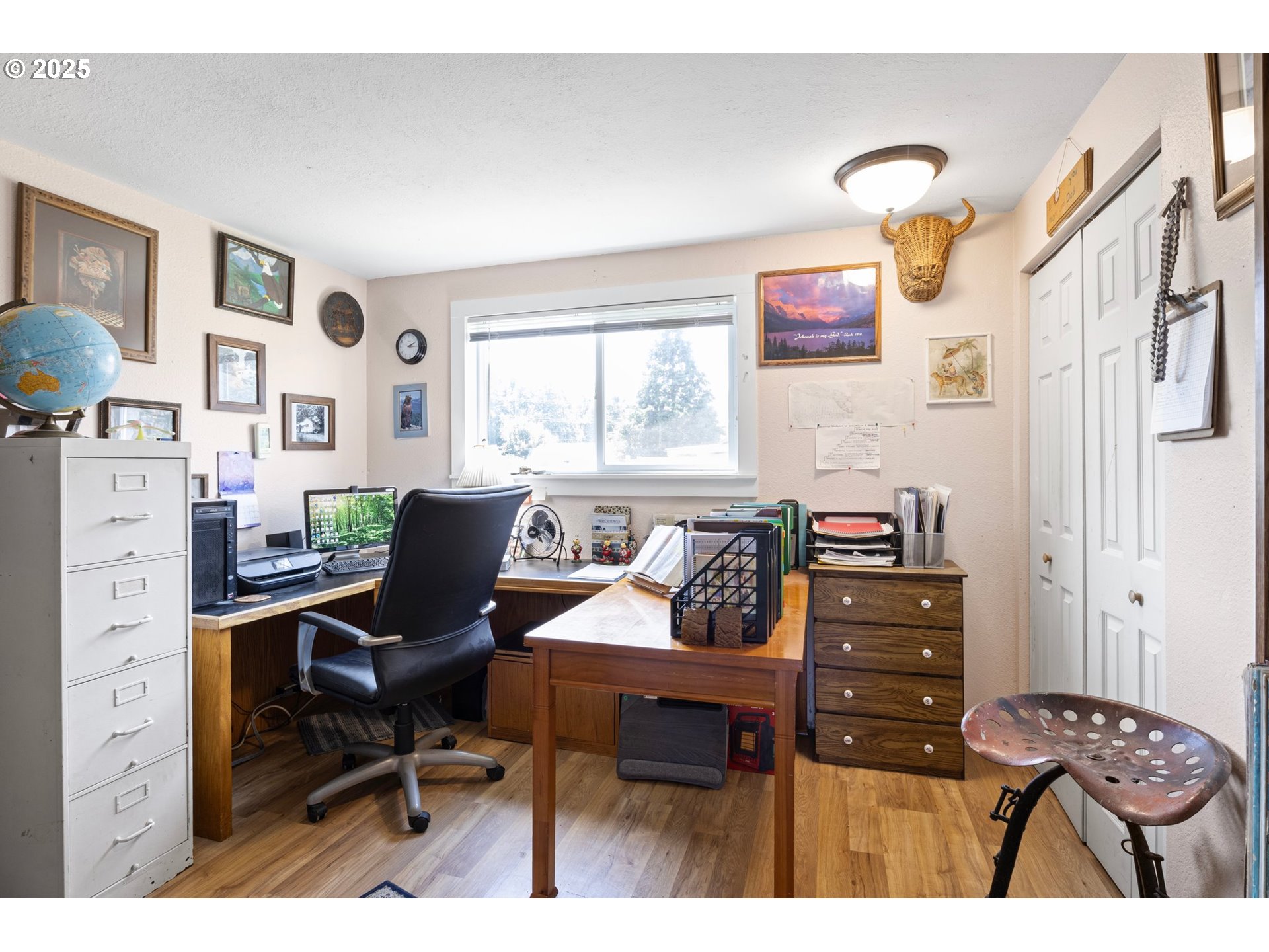 4635 Daisy Street Springfield, OR 97478 - Photo 34 of 44 Bedroom