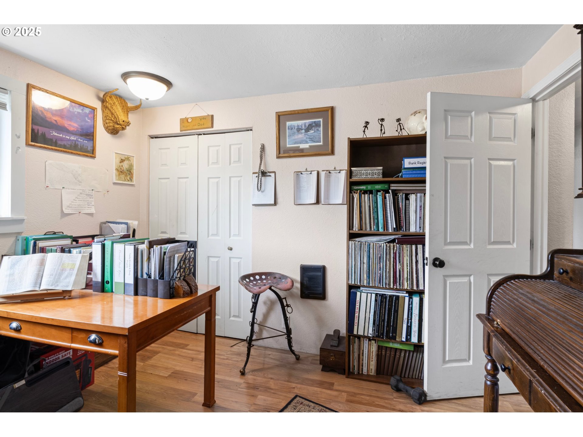 4635 Daisy Street Springfield, OR 97478 - Photo 35 of 44 Bedroom