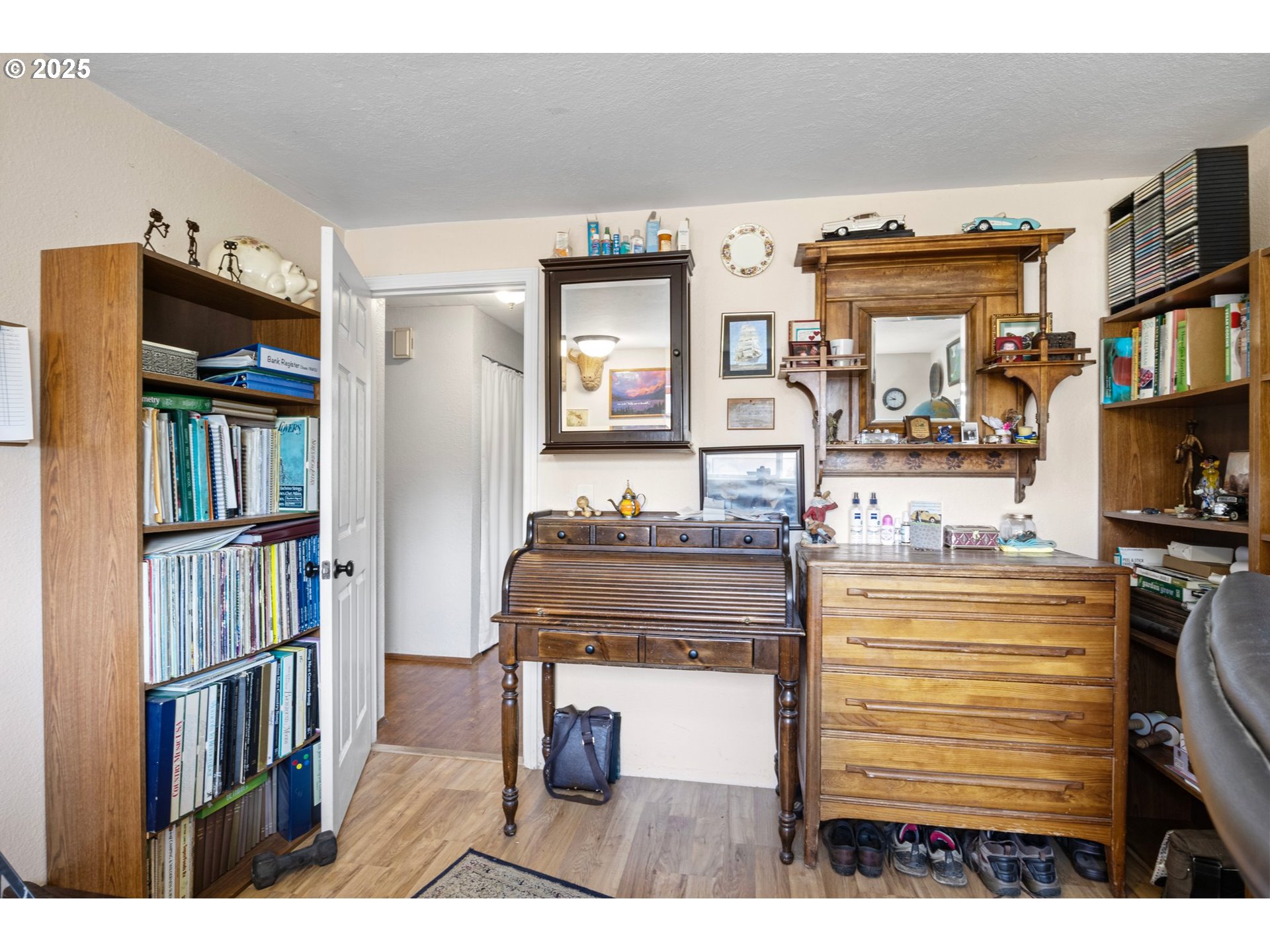 4635 Daisy Street Springfield, OR 97478 - Photo 36 of 44 Bedroom