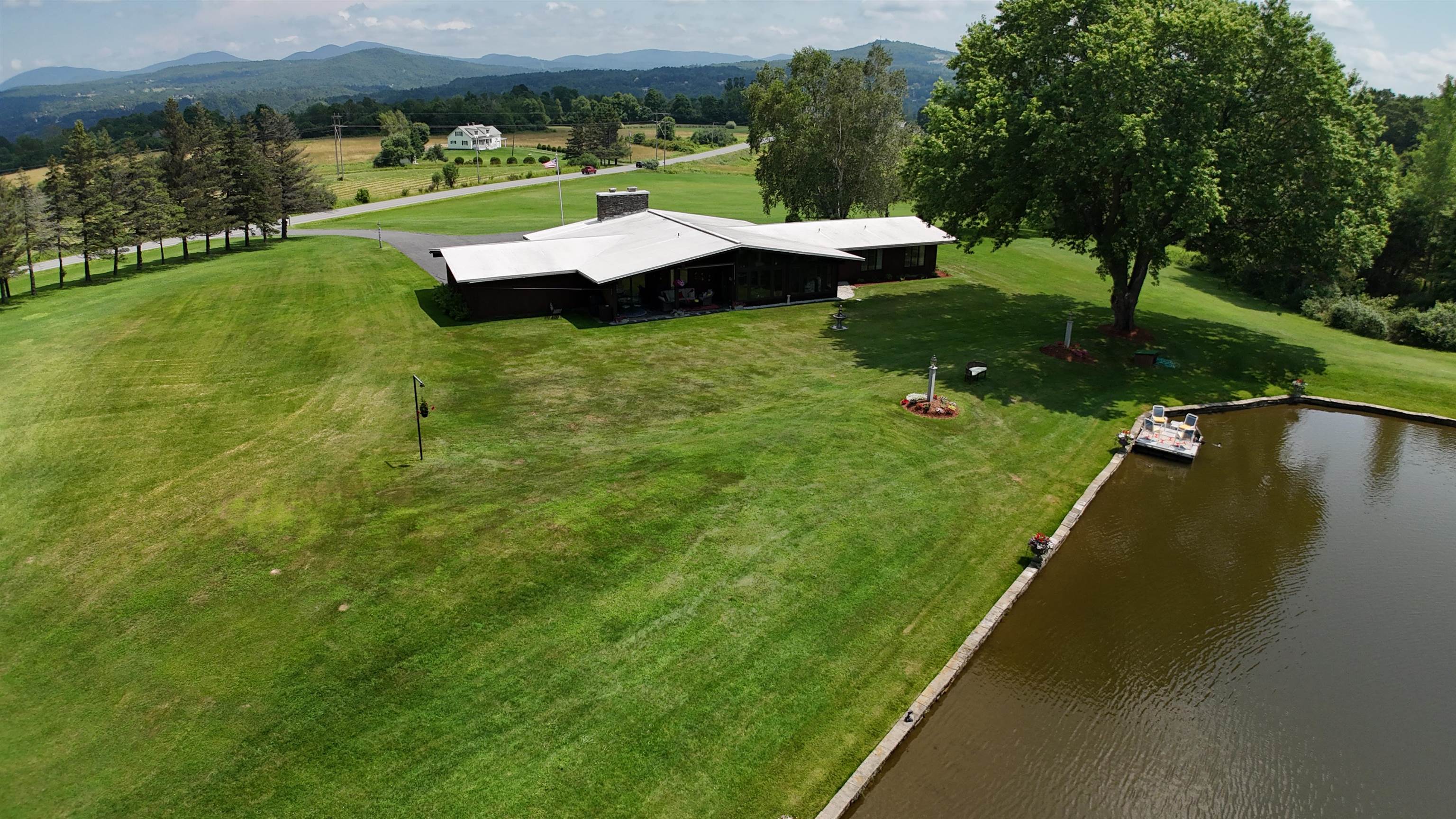260 Morrison Road Barre Town, VT 05641 - Photo 10 of 48