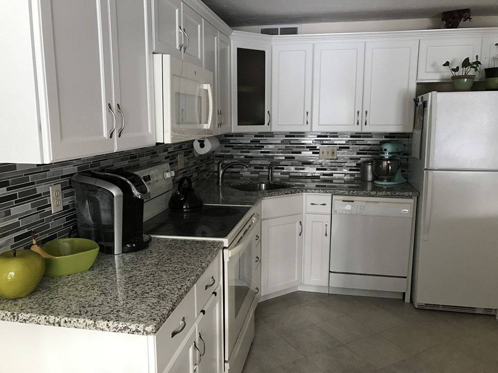 403 C Ridgefield Circle, Unit C Clinton, MA 01510 - Photo 8 of 24 Gallery Image 8