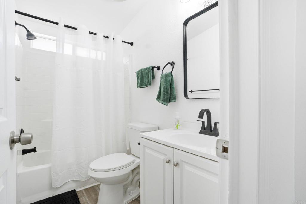 1601 Drew Road, Unit SPC 57 El Centro, CA 92243 - Photo 13 of 66