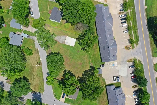 $250,000 | 705-707 Southeast High N/a Lee's Summit, Lee's Summit, MO 64063