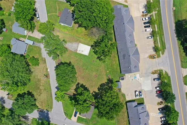 $250,000 | 705-707 Southeast High N/a Lee's Summit, Lee's Summit, MO 64063