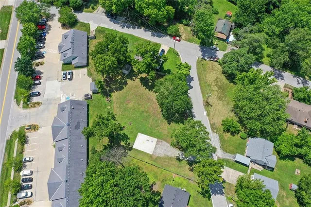 $250,000 | 705-707 Southeast High N/a Lee's Summit, Lee's Summit, MO 64063