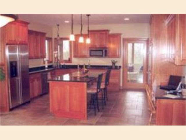 2247 Hill Place Southwest Rochester, MN 55902 - Photo 5 of 10