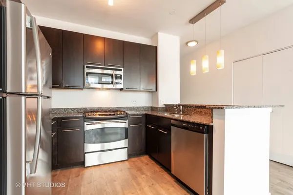 $2,495 | 757 North Orleans Street, Unit 1202, Chicago, IL 60654