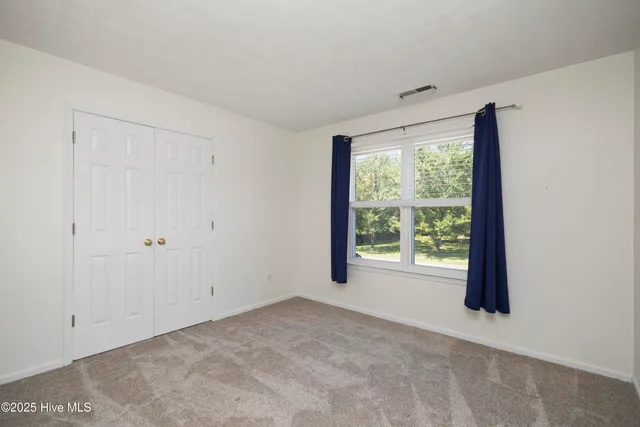 $415,000 | 123 Kings Way, Moyock, NC 27958