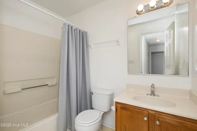 $415,000 | 123 Kings Way, Moyock, NC 27958