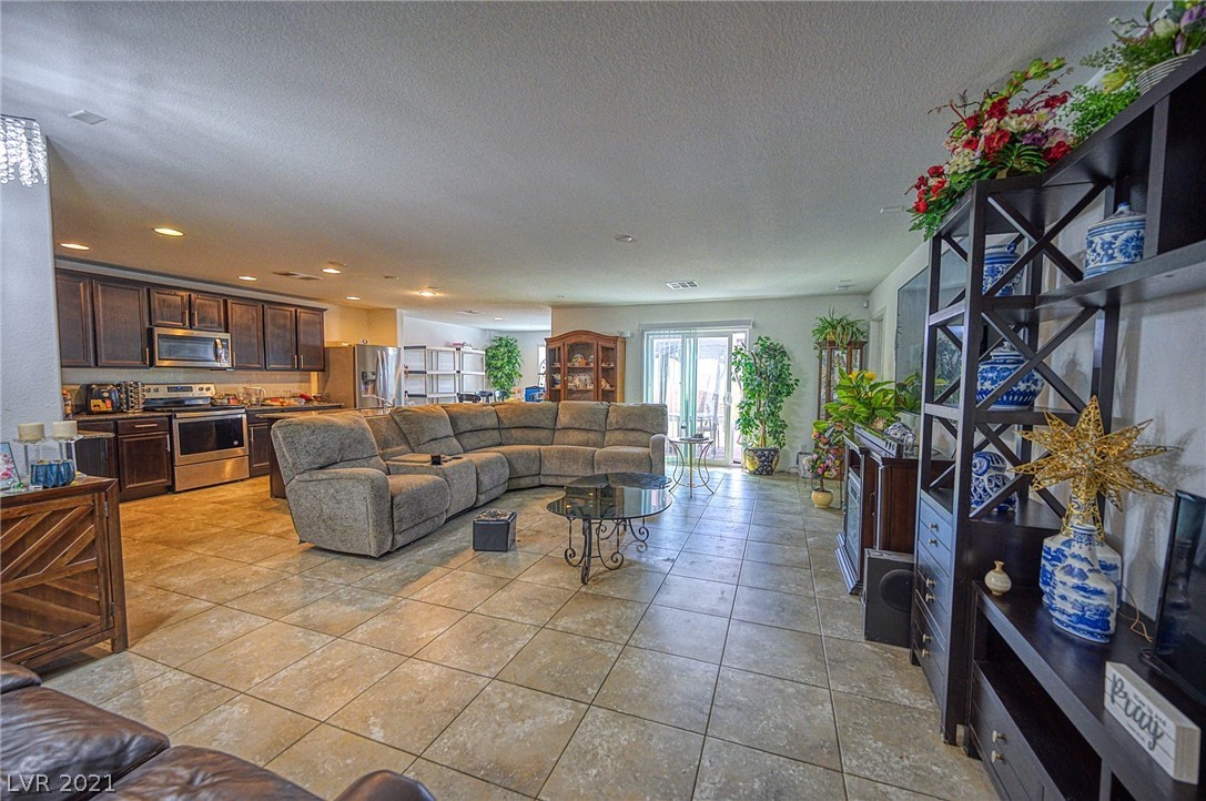 3589 East Routt Way Pahrump, NV 89061 - Photo 3 of 17 Gallery Image 3