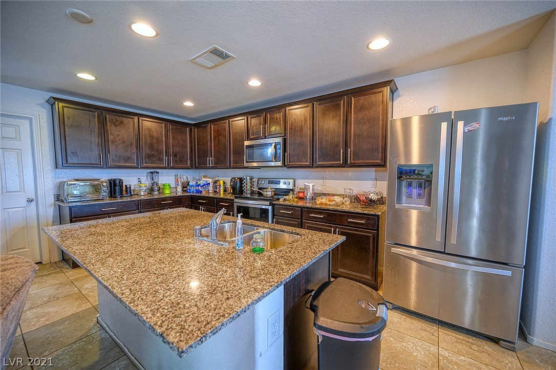 3589 East Routt Way Pahrump, NV 89061 - Photo 6 of 17 Gallery Image 6