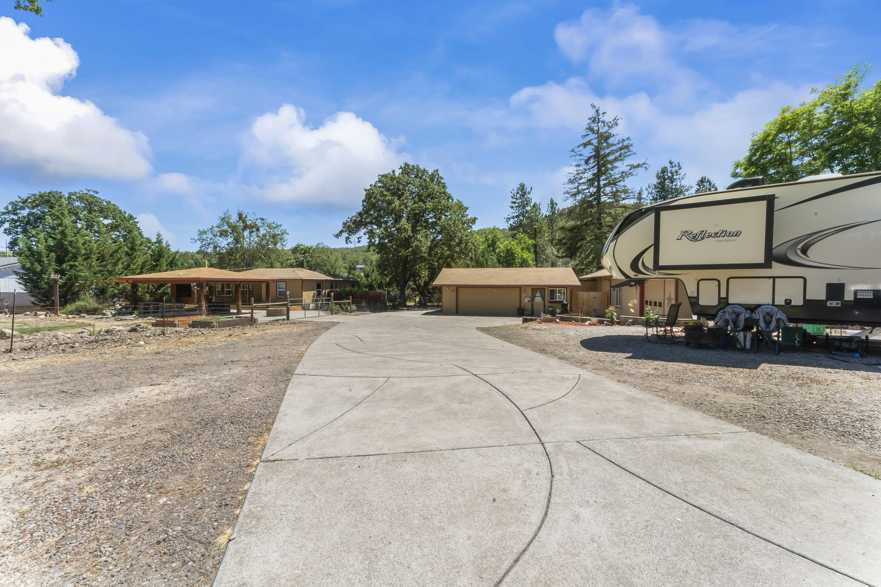 10431 Blackwell Road Central Point, OR 97502 - Photo 55 of 56 55