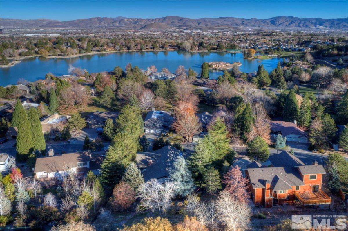 2725 West Lake Ridge Reno, NV 89519 - Photo 4 of 24 Photo 4