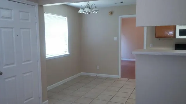 $1,650 | 507 Cutty Trail, Unit B, Lakeway, TX 78734